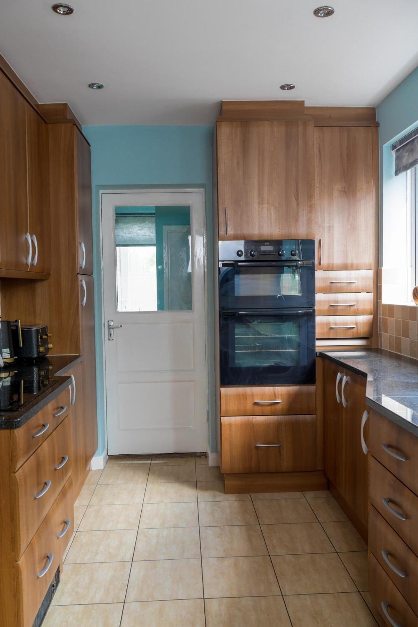 Modern 4 Bedroom Detatched House Стоктон-он-Тіз Екстер'єр фото