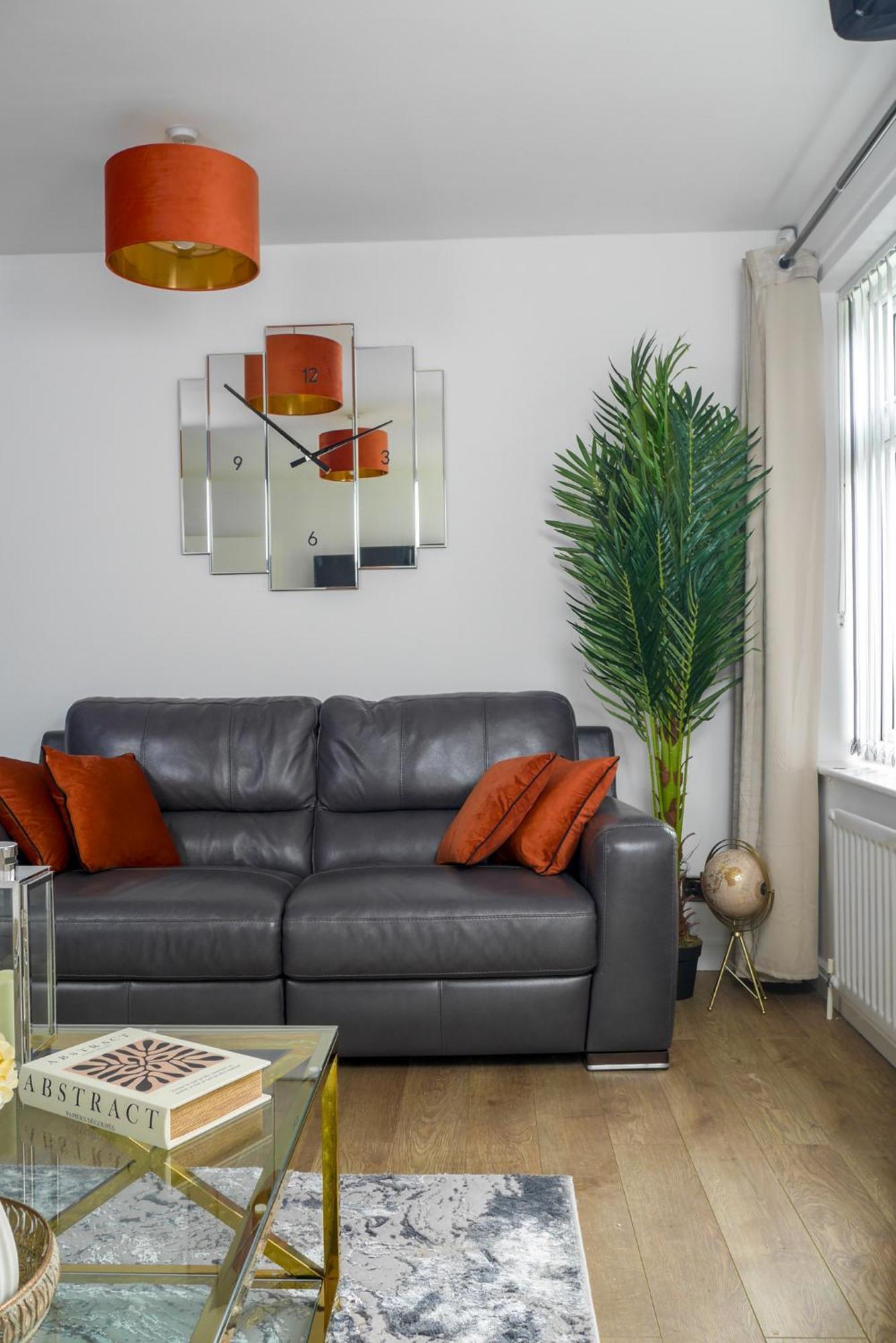 Modern 4 Bedroom Detatched House Стоктон-он-Тіз Екстер'єр фото