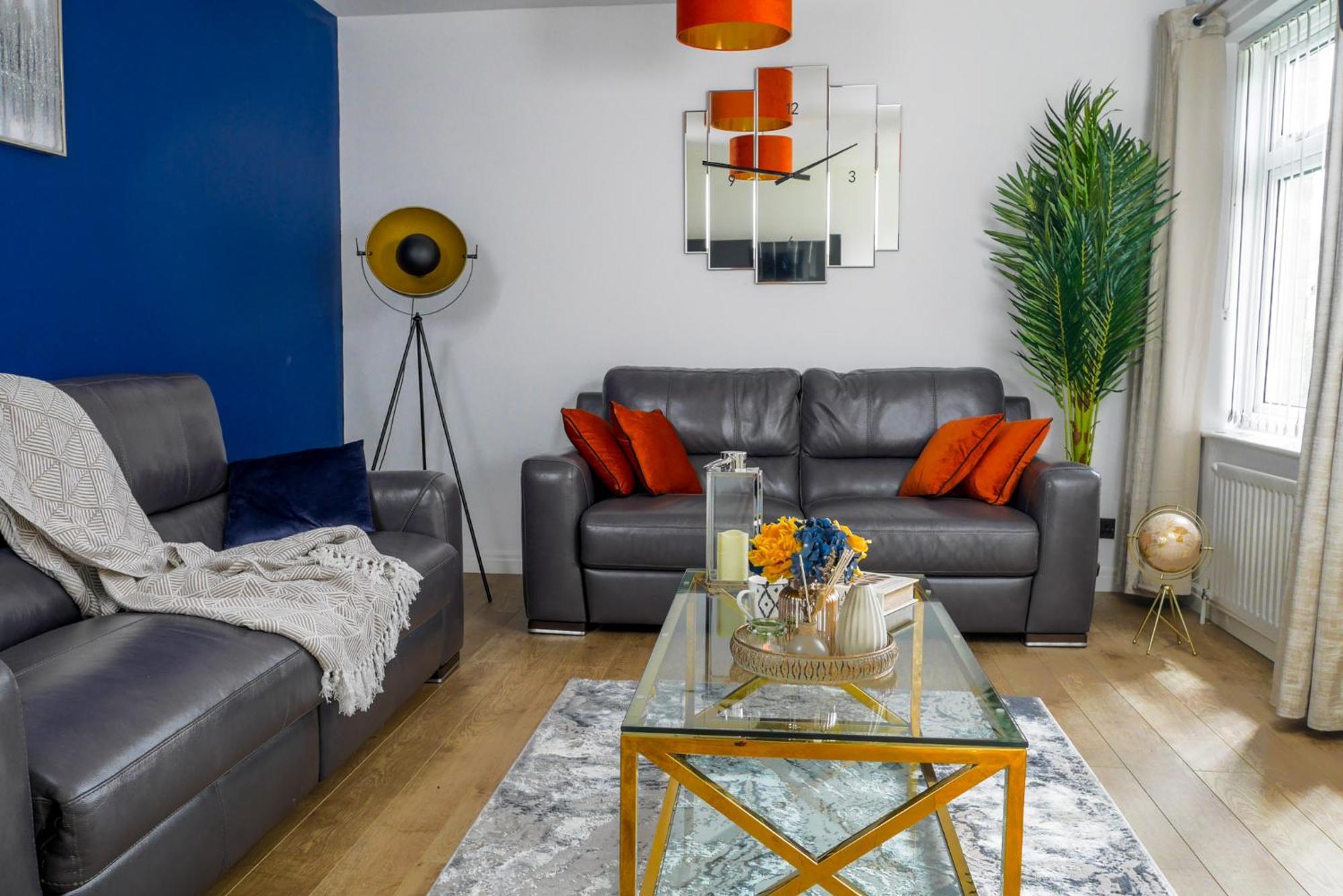 Modern 4 Bedroom Detatched House Стоктон-он-Тіз Екстер'єр фото